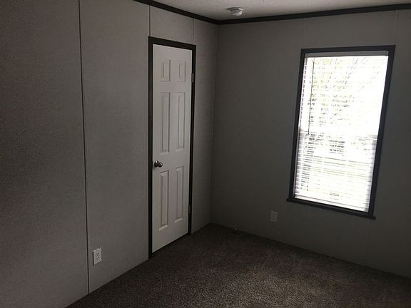 4th image of 2801 Thielman St Lot 92