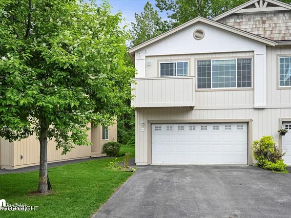 5701 Sapphire Loop, Anchorage, AK 99504