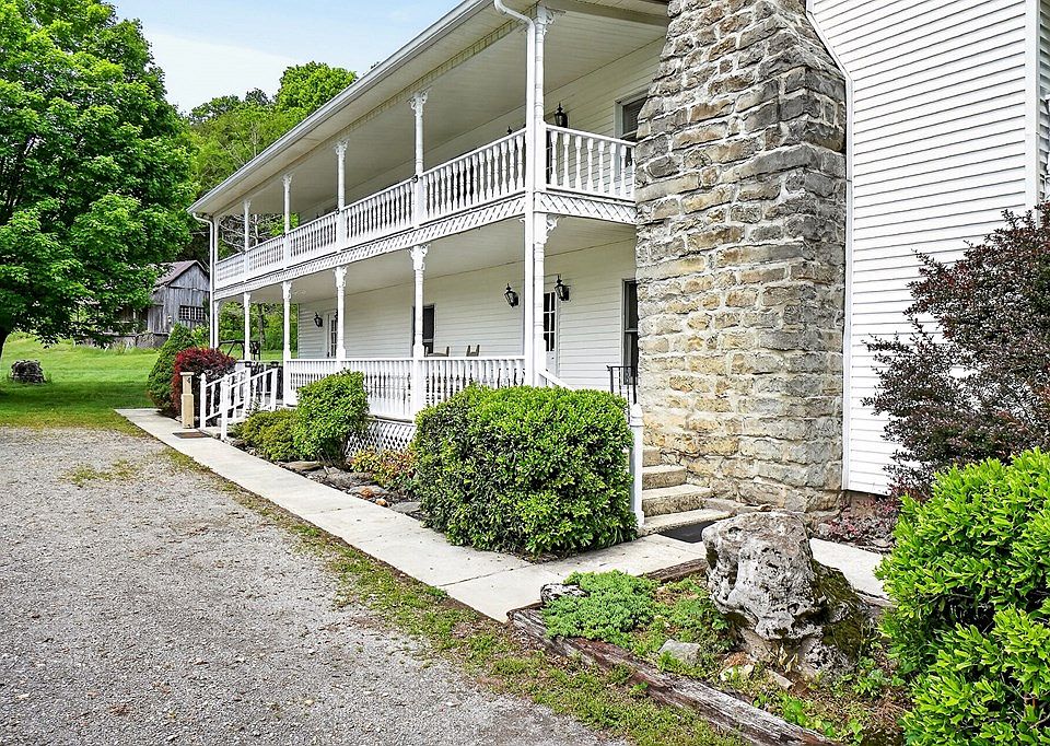 25th image of 181 Tinsley Ln