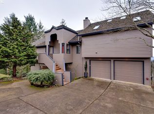 8546 NW Reed Dr, Portland, OR 97229