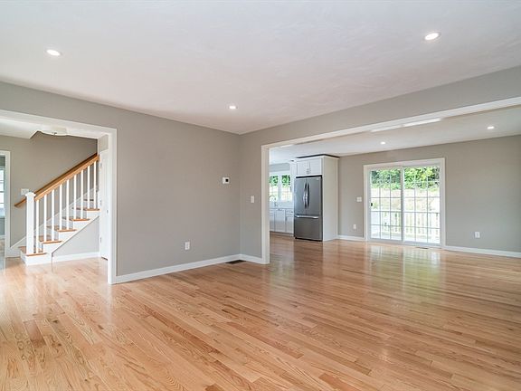 4th image of 41 Martin Rd