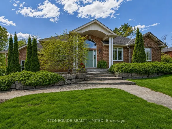 1580 College Park Dr, Peterborough, ON K9K 2G9