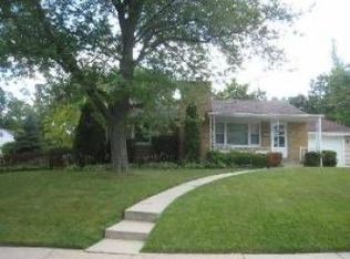 2515 Lucia Ave, Waukegan, IL 60085