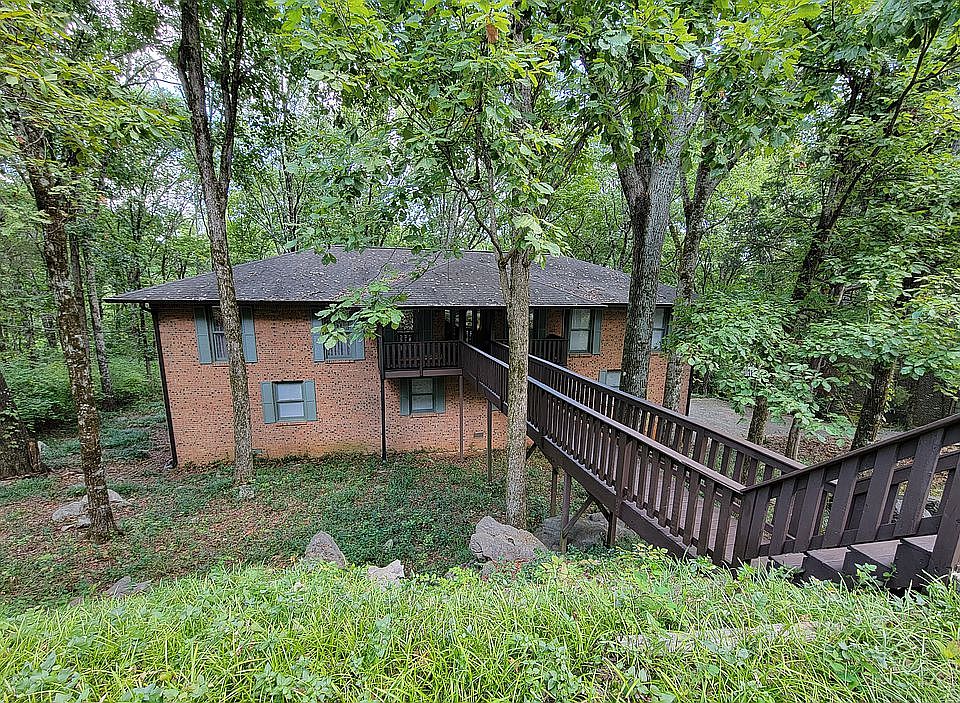 1st image of 10011 Bayreuth Dr SE