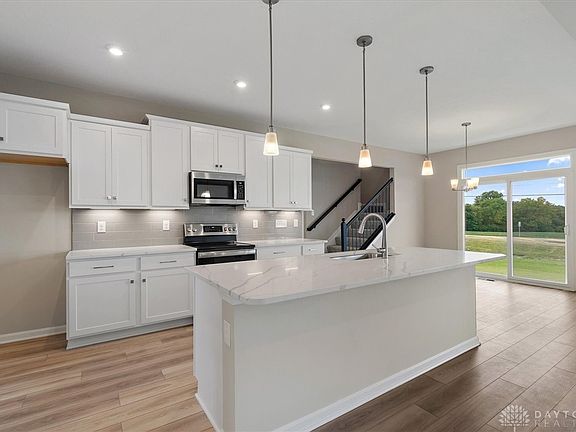 3rd image of 1809 Archerfield Pl