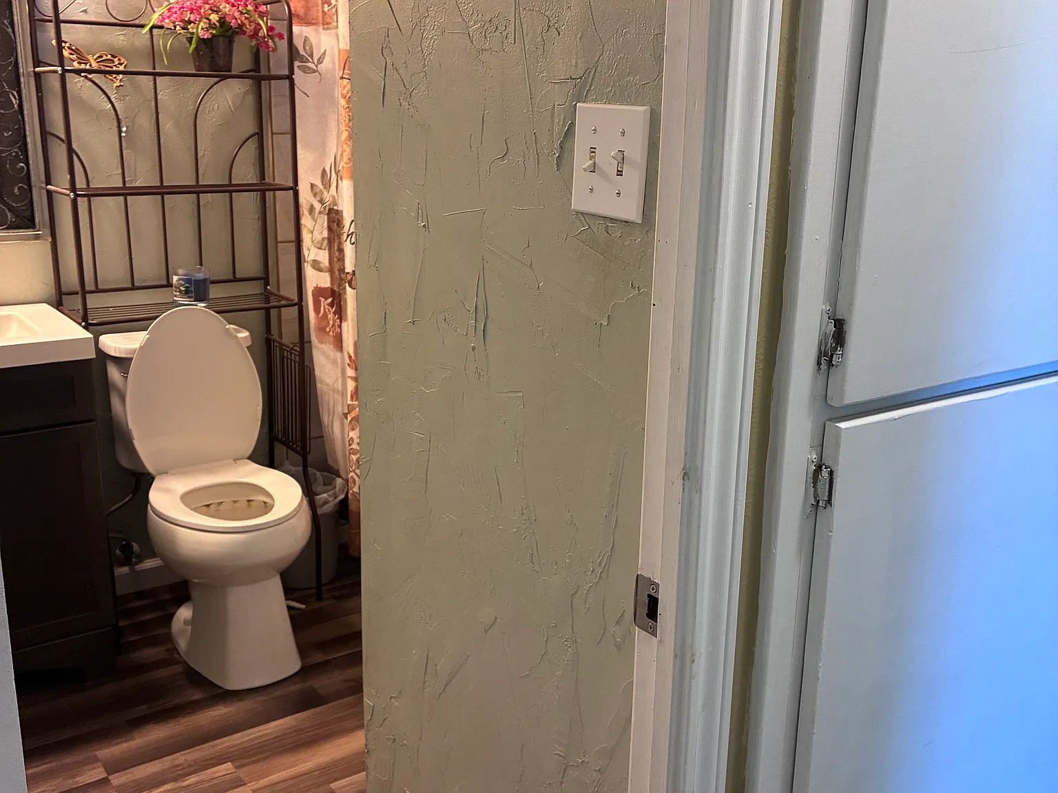 5 bed, 2334 sqft, $2,000 — Photo 3