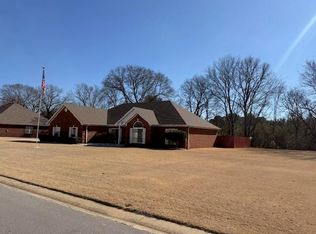 117 Pin Oak Dr, Florence, AL 35633