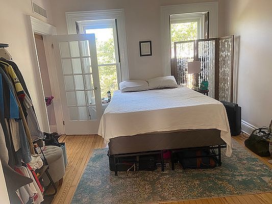 3rd image of 247 6th Ave Floor 3