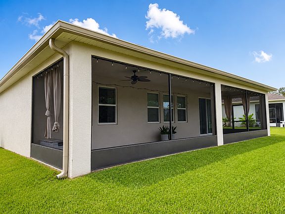 5th image of 1907 Castleton Dr