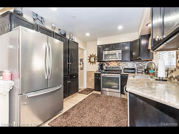 5th image of 1568 Sherwood Ct