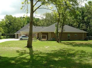 190 Davis St #A & B, Humble, TX 77338