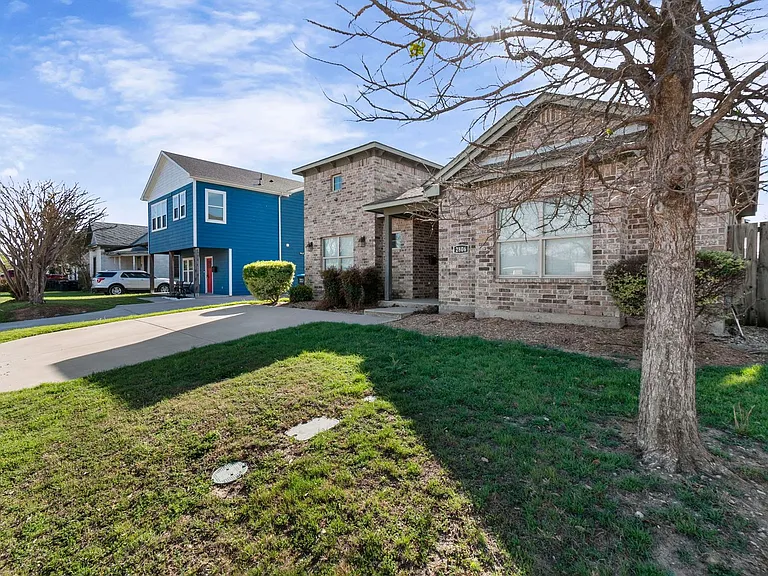 2806 Gordon Ave — Photo 32