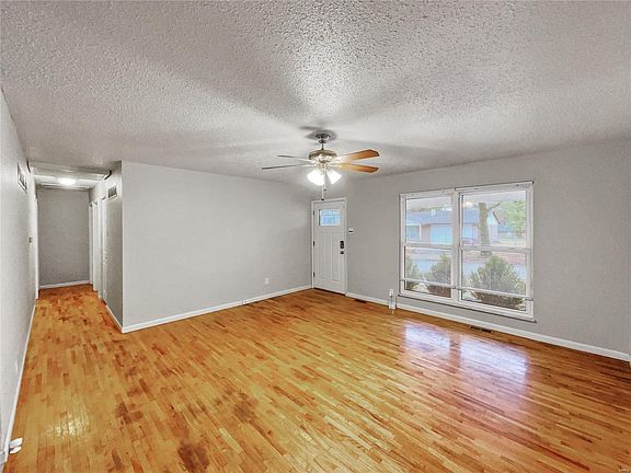 2nd image of 2329 Outlook Dr