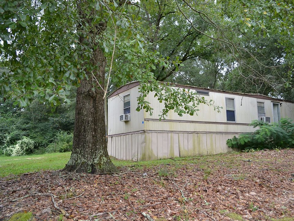 2nd image of 2135 Magnolia Dr