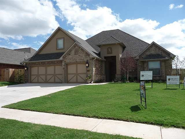 1st image of 3701 NE Cypress
