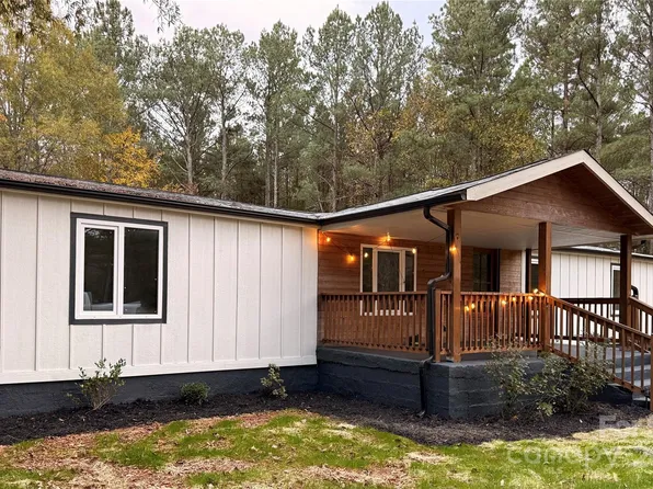 3236 Daystar Rd, Lancaster, SC 29720