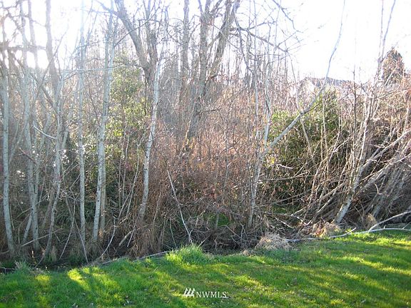 2nd image of 4929 Harbor Hills Drive #15