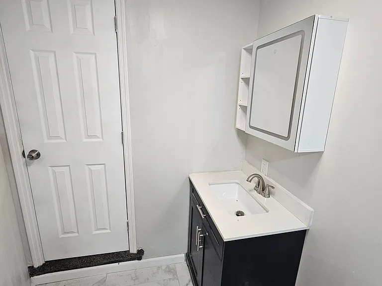 2702 Pratt St — Photo 22