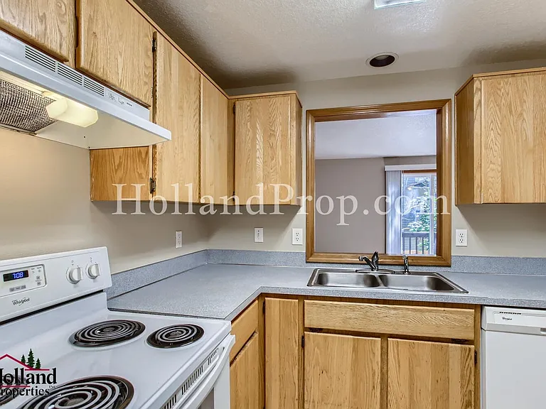 15470 SW Donna Ct — Photo 6