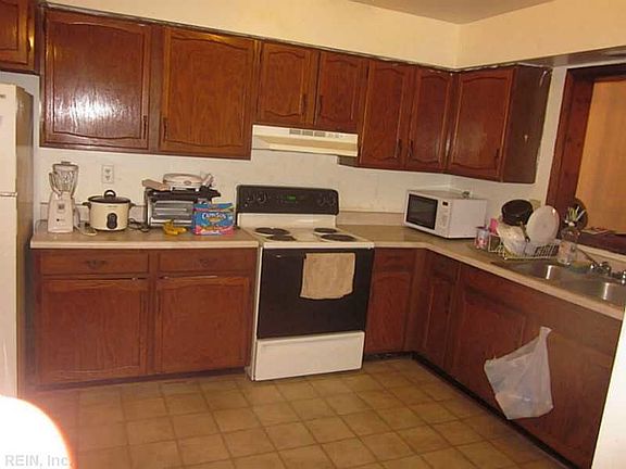 2nd image of 5504 Campus Dr