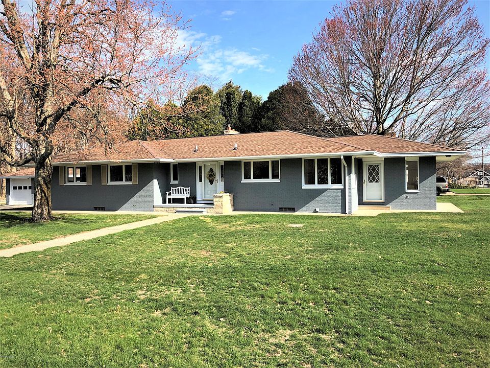 1st image of 1224 Ione Ave