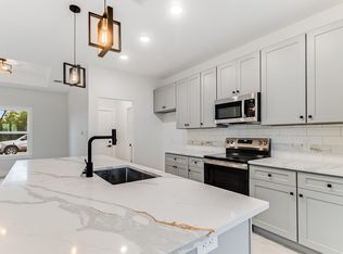 104 W Hickory Dr, Marble Falls, TX 78654