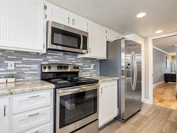 3rd image of 1670 San Miguel Dr