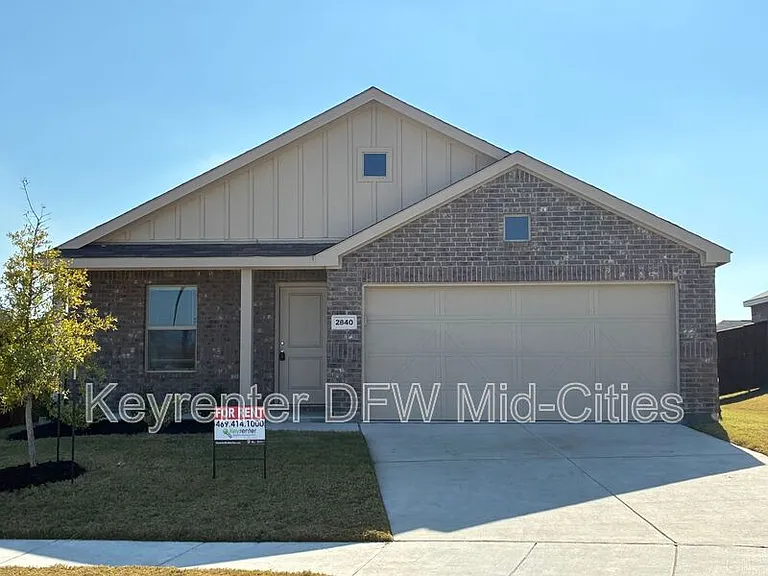 2840 Eppright Dr — Photo 1