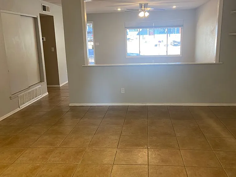 3801 N Bern St — Photo 14