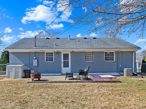4th image of 3103 Dogwood Dr