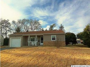 52 Southampton Rd, Toms River, NJ 08757