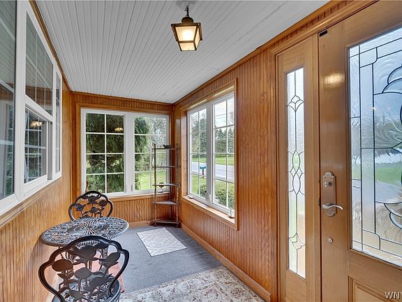 4th image of 336 French Rd