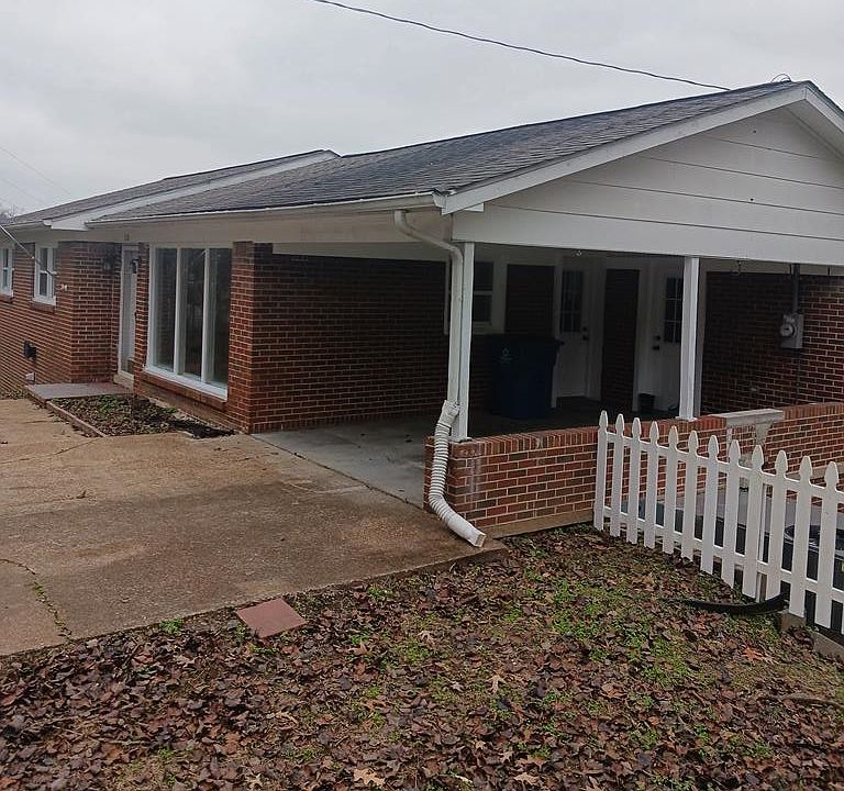 1st image of 120 Magnolia St