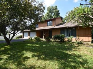 14 Villa Dr, Westfield, NY