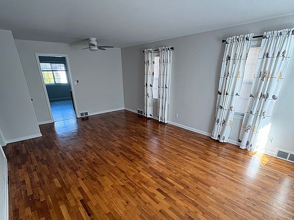 2nd image of 734 Briarcliff Rd #734