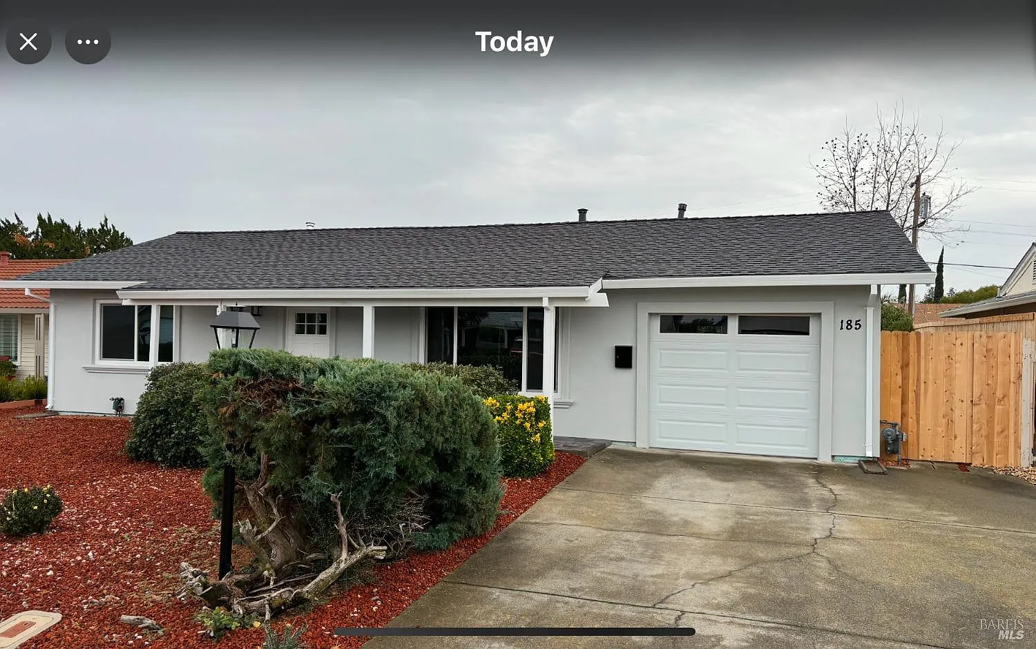 185 McKinley Cir photo 1