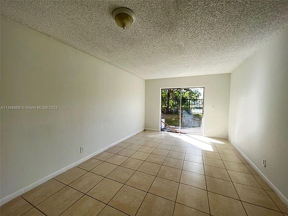 2nd image of 95 NE 41st St APT L166
