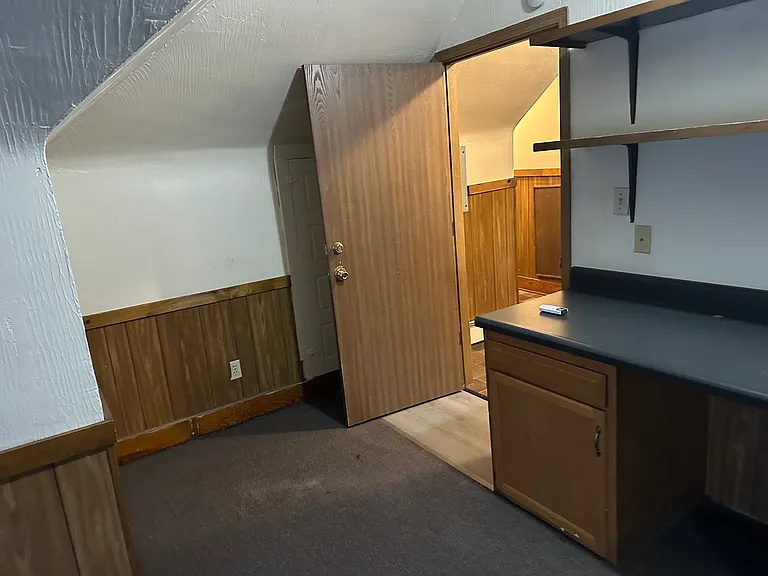 400 Sumner St #6 — Photo 16
