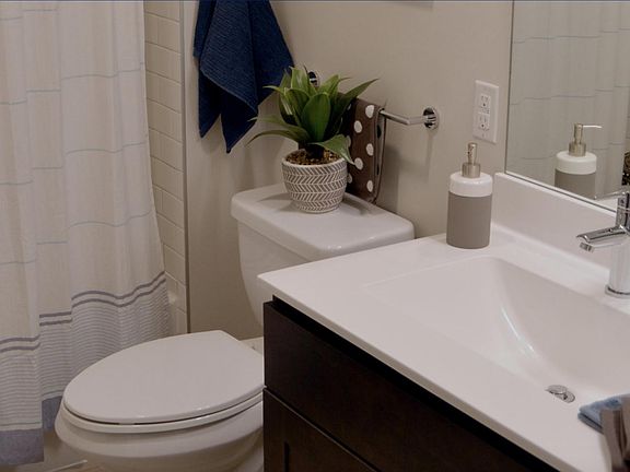 4th image of 15 Park Row W #119