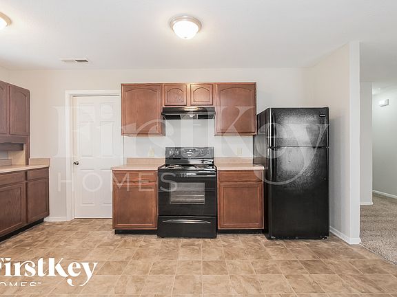 5th image of 11325 Arches Dr