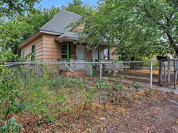 2nd image of 22 SE 23rd St