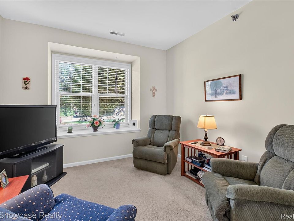 7100 Heron Hills Dr, photo 6