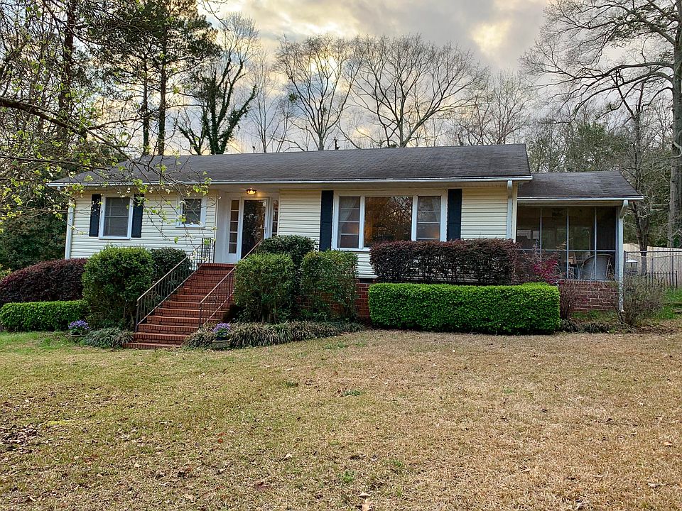 1st image of 586 Inglewood Pl