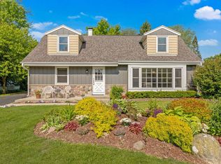 6037 N Elm Tree Rd, Glendale, WI 53217