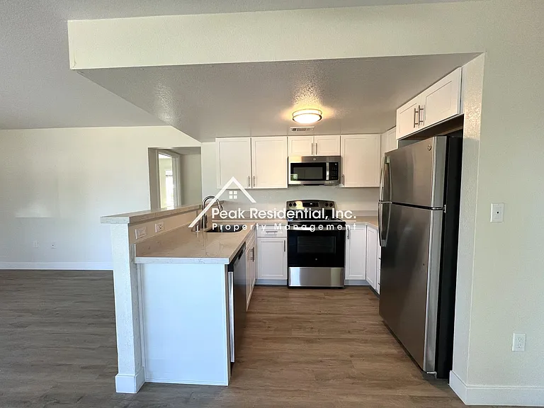 Gardenside Apartments — Photo 14