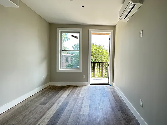 Rented by Dream Space Realty | media 20