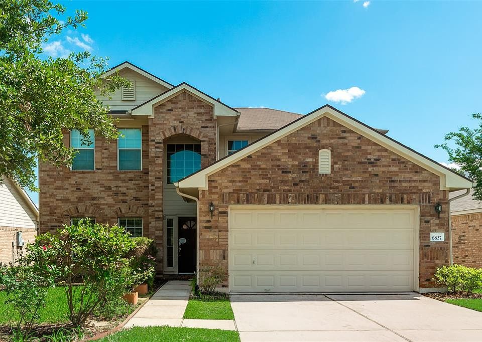 1st image of 8627 Cedar Walk Dr