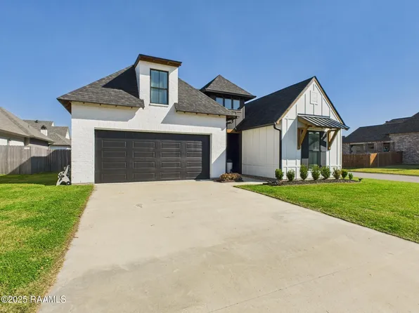 313 Sandy Bay Dr, Broussard, LA 70518