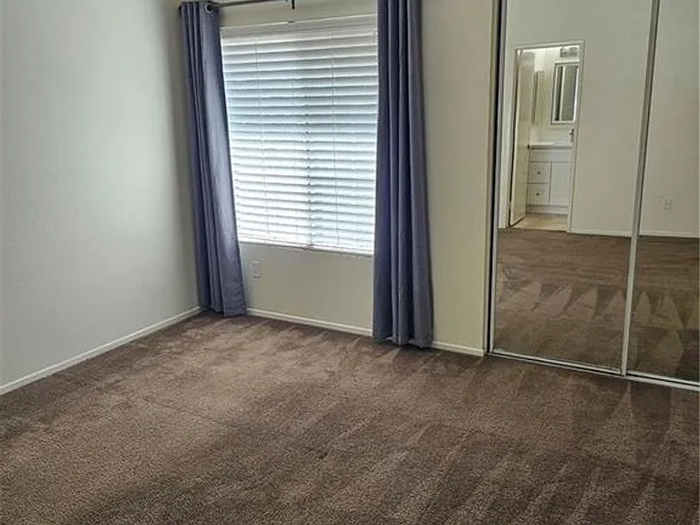 291 Chaumont Cir — Photo 11