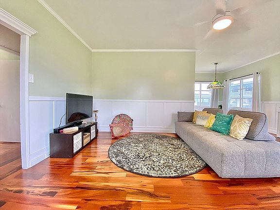 Gorgeous finish work.